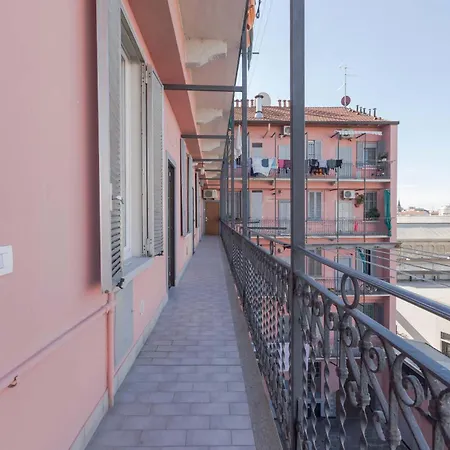 Lägenhet Raffinato E Stylish Monolocale Milanese Milano
